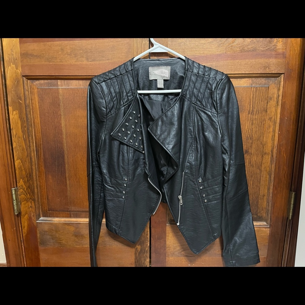 Leather jacket - Picture 2 of 3